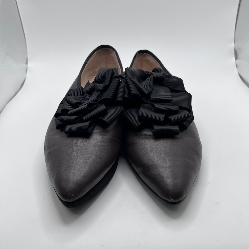 All Black flats bows point toe leather women’s size 38.5 US 8 edgy quite luxury - Picture 4 of 13